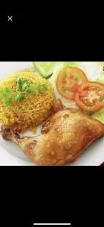 Hình ảnh cơm gà xối mỡ góc lớn