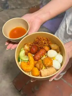 Hình ảnh Mì trộn đặc biệt