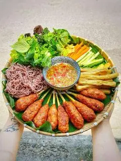 Hình ảnh Nem Lụi