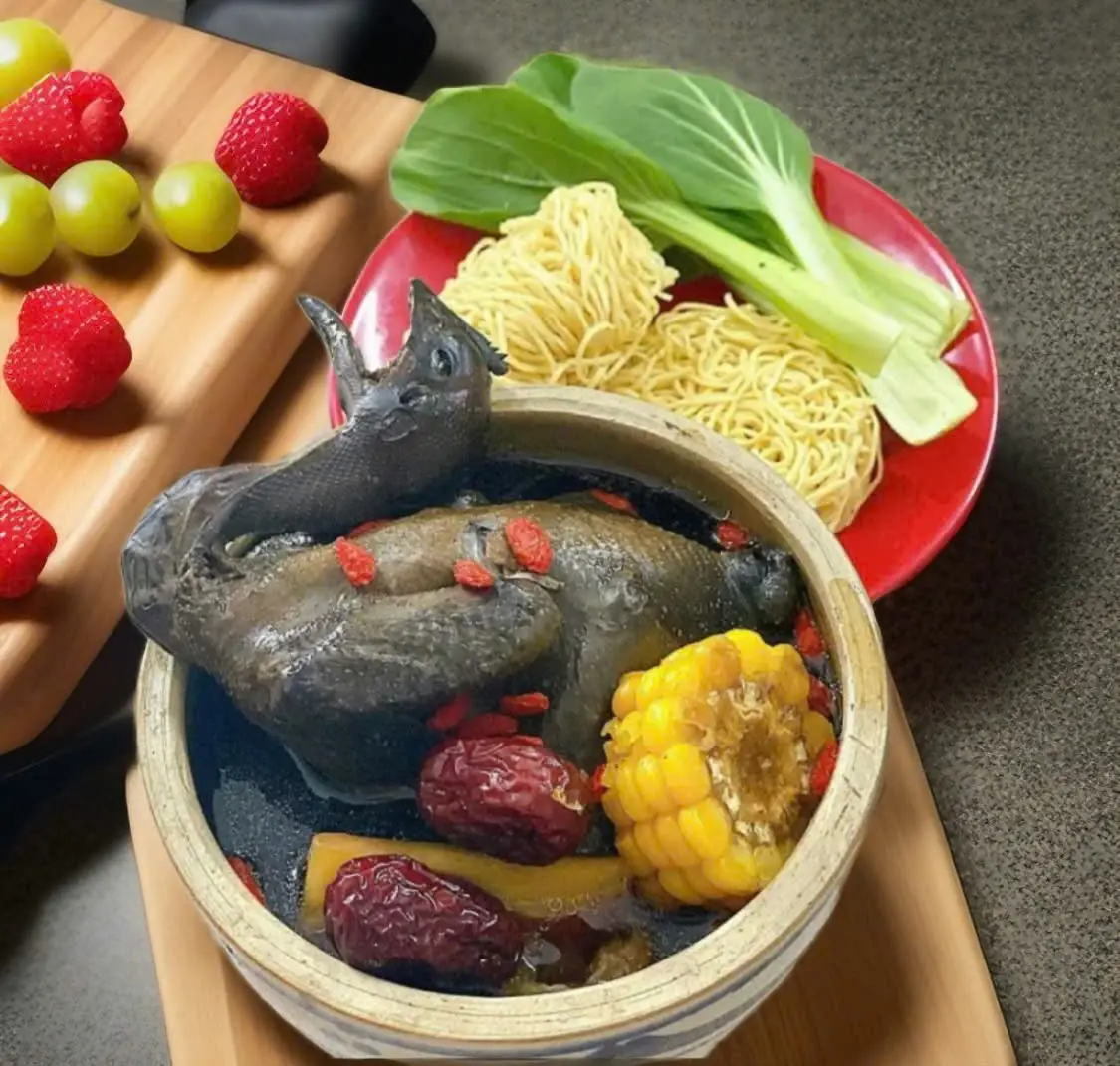 Hình ảnh Gà Ác Tiềm Thuốc Bắc+ Rau, Mì 