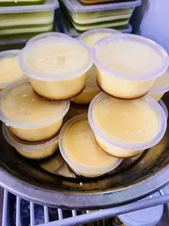 Hình ảnh Combo 5 bánh flan ( Không đá sữa cà phê )