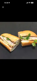 Hình ảnh Bánh mì pate chả