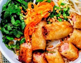 Hình ảnh Bún Chả Giò Đặc Biệt