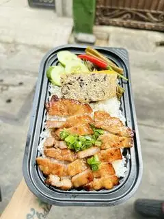 Hình ảnh Cơm Ba Rọi - Chả hấp