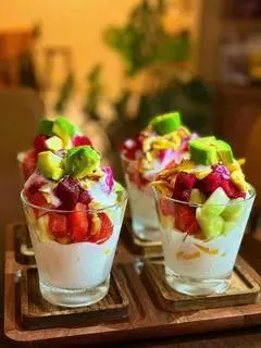 Hình ảnh Sữa chua trái cây 4 mùa