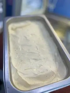 Hình ảnh Apricots and Cream (Kem mơ)