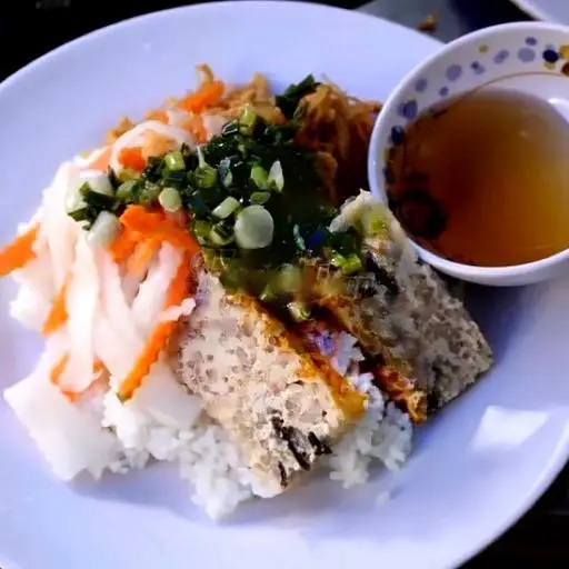 Hình ảnh Cơm tấm sườn bì chả