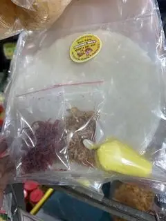 Hình ảnh Set bánh cuộn tôm bơ trắng