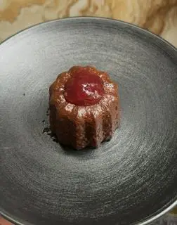 Hình ảnh Bánh Canelé vị Mận ( Canelé Plum Cake )