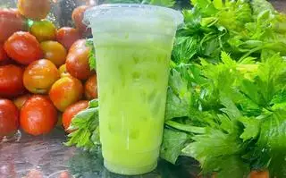 Hình ảnh Cần chanh dưa leo táo ly lớn