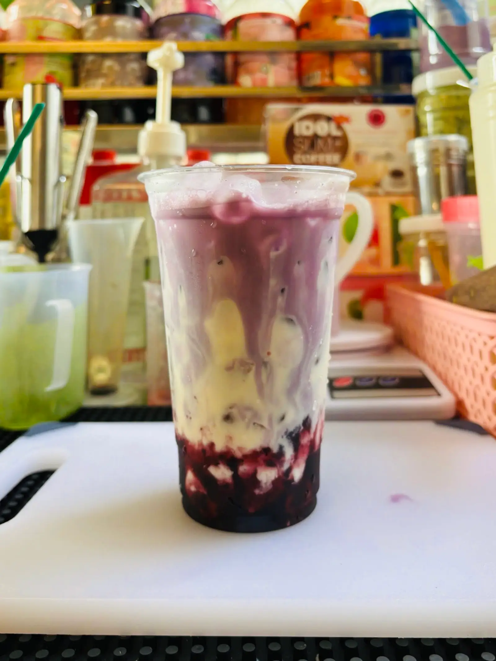 Hình ảnh Khoai Môn Việt Quất ( L )