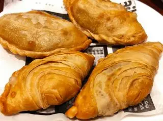 Hình ảnh 2 Bánh Xếp Cà Ri Gà Singapore