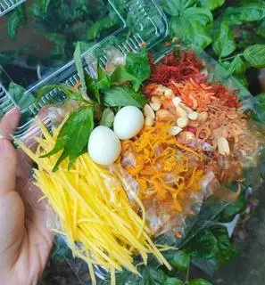 Hình ảnh Bánh tráng trộn