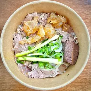 Hình ảnh Bún bò nạm gân
