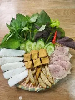 Hình ảnh BÚN , ĐẬU ,THỊT BẮP GIÒ ,CHẢ CỐM