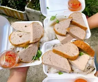 Hình ảnh Combo Bánh Ướt Nóng + 1 Ly Coca