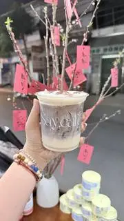 Hình ảnh Caca lết