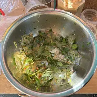 Hình ảnh Bánh phơi sương trộn mỡ hành sate 