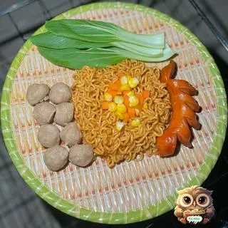 Hình ảnh Mì trộn Indomie - 9 bò viên - xúc xích