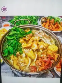 Hình ảnh Lẩu Gà Lá É Lớn (4 người ăn)