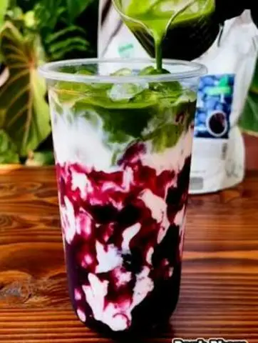 Hình ảnh Matcha latte dâu tằm 