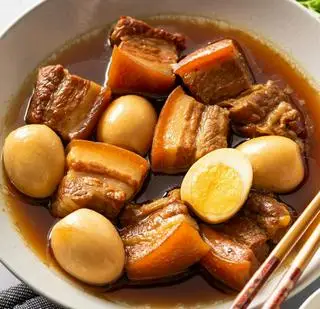 Hình ảnh Cơm thịt kho trứng vịt