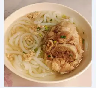 Hình ảnh Bánh Canh Giò Heo