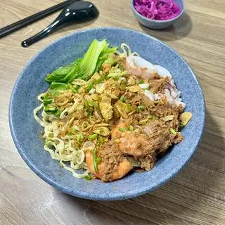 Hình ảnh Mì tươi hải sản - nước & khô