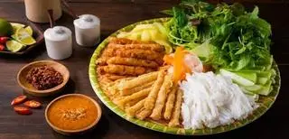 Hình ảnh Nem nướng Nha Trang - coca