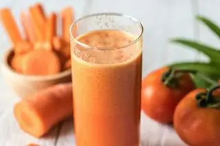 Hình ảnh  ép cà rốt mix cà chua 