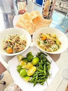 Hình ảnh Mì Quảng cá lóc trứng cút