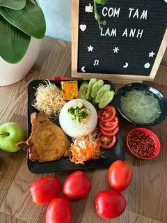 Hình ảnh Cơm sườn bì chả trứng