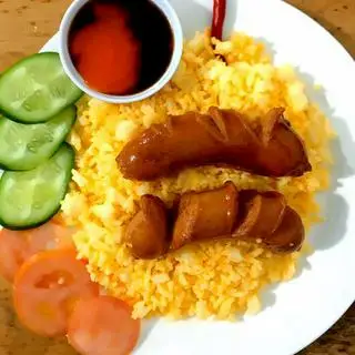 Hình ảnh Cơm chiên xúc xích