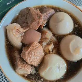 Hình ảnh Cơm Thịt kho Trứng