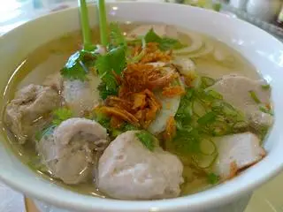 Hình ảnh Hủ tíu mọc