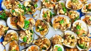 Hình ảnh Combo 2 món: Tôm rang me - sò lông nướng