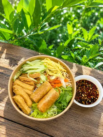 Hình ảnh bún nước tương thập cẩm 