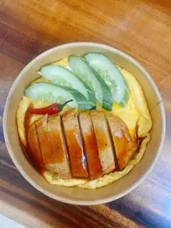 Hình ảnh ComBo 2 Cơm Chả Cá Xúc Xích Phủ Trứng Ngon