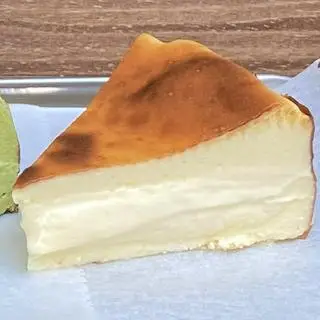 Hình ảnh Basque burnt cheesecake BASIC