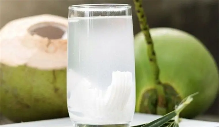 Hình ảnh dừa đường đá