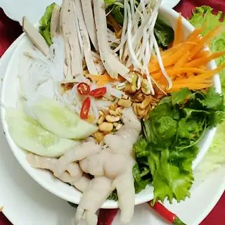 Hình ảnh Bún trộn Chân Gà đậm đà