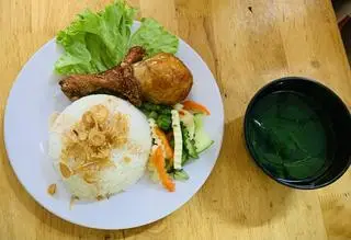 Hình ảnh Cơm sườn sốt cay ngọt