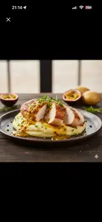 Hình ảnh Ức gà áp chảo - khoai tây nghiền - sốt chanh dây