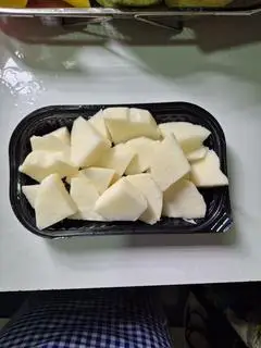 Hình ảnh củ sắn giòn ngọt cắt sẵn (350g)
