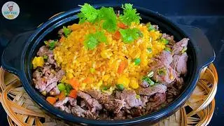 Hình ảnh cơm chiên bò xào củ hành.