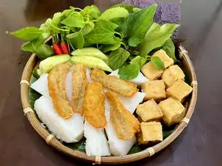 Hình ảnh Bún đậu chả cốm