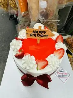 Hình ảnh bánh sinh Nhật vi dâu Tây 