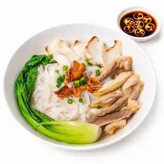 Hình ảnh Mì gà cá trộn khô