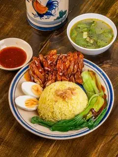 Hình ảnh Cơm gà xá xíu