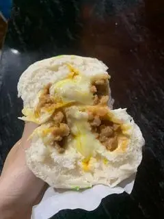 Hình ảnh Bánh Bao Xá Xíu Phô Mai